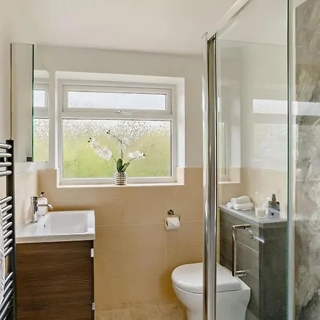 Claro Mews Gem Holiday home