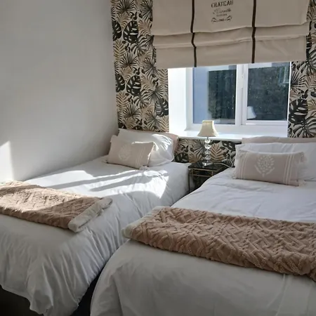 Claro Mews Gem Holiday home *